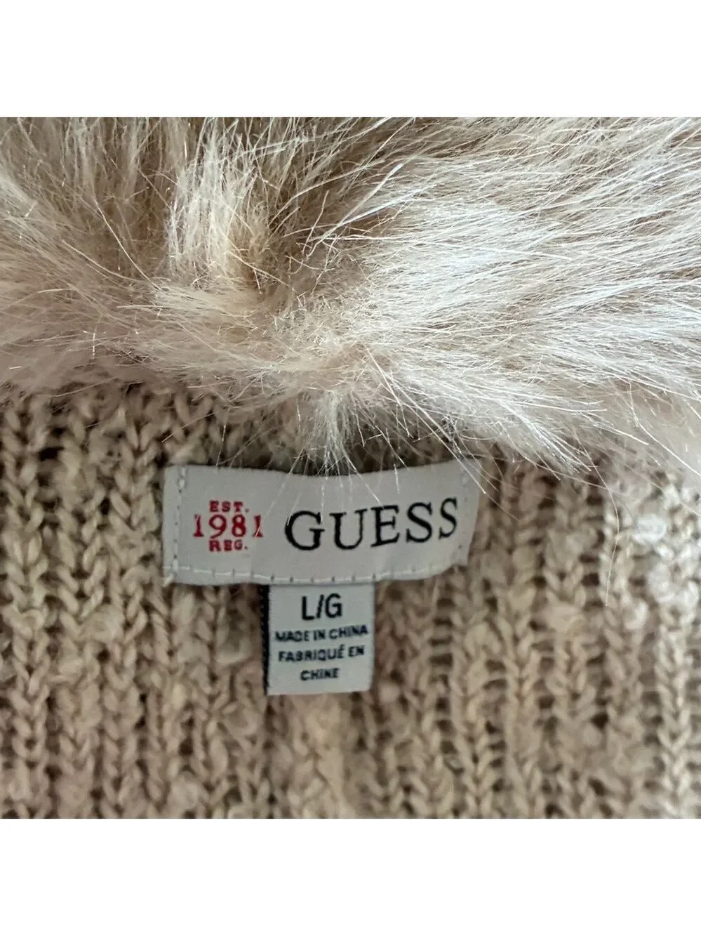 Guess Turning Heads in Hollywood Faux Fur Collar Sweater in Cream - Size Large